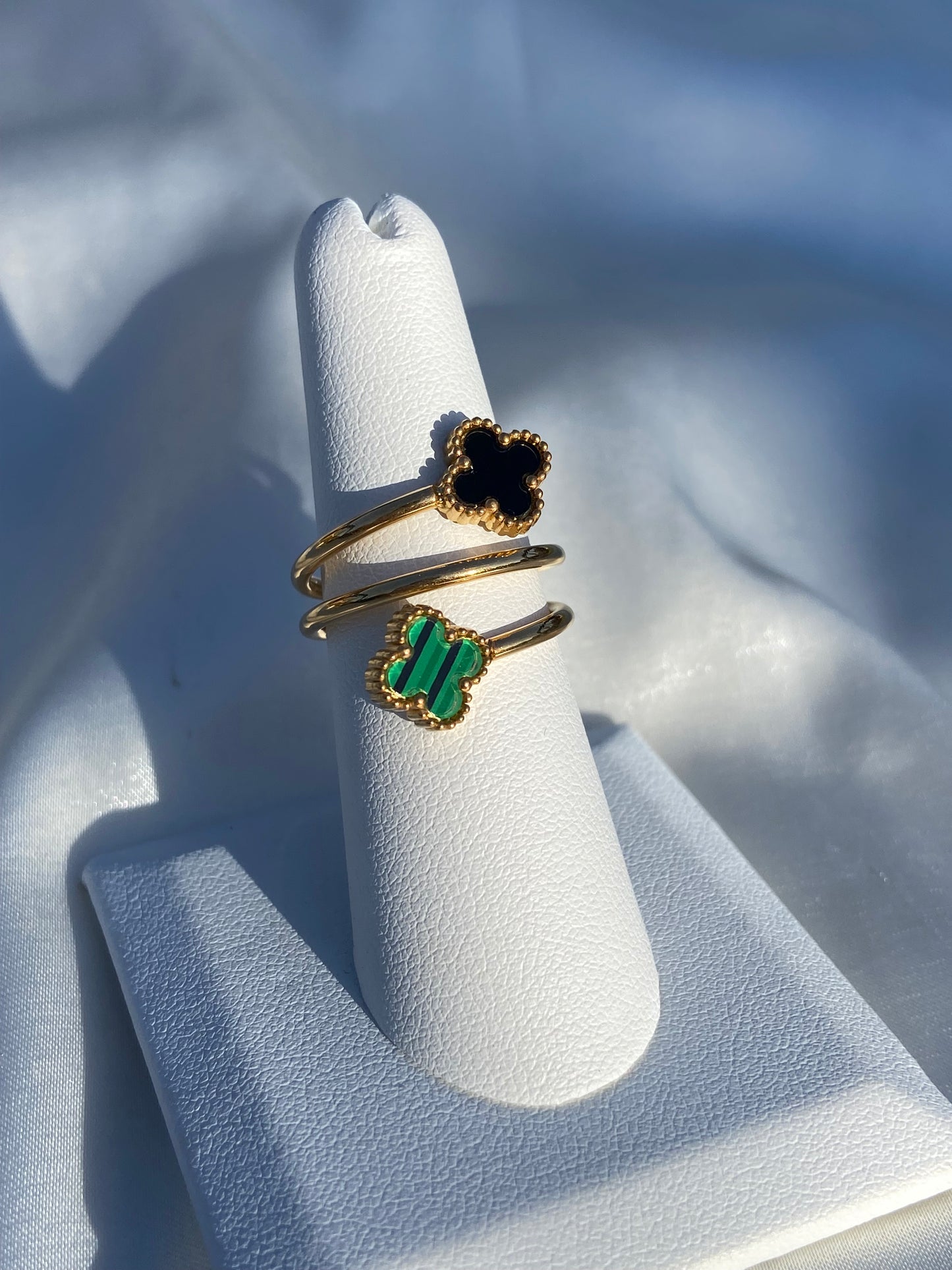 Clovers Stainless Steel Gold Twist Ring