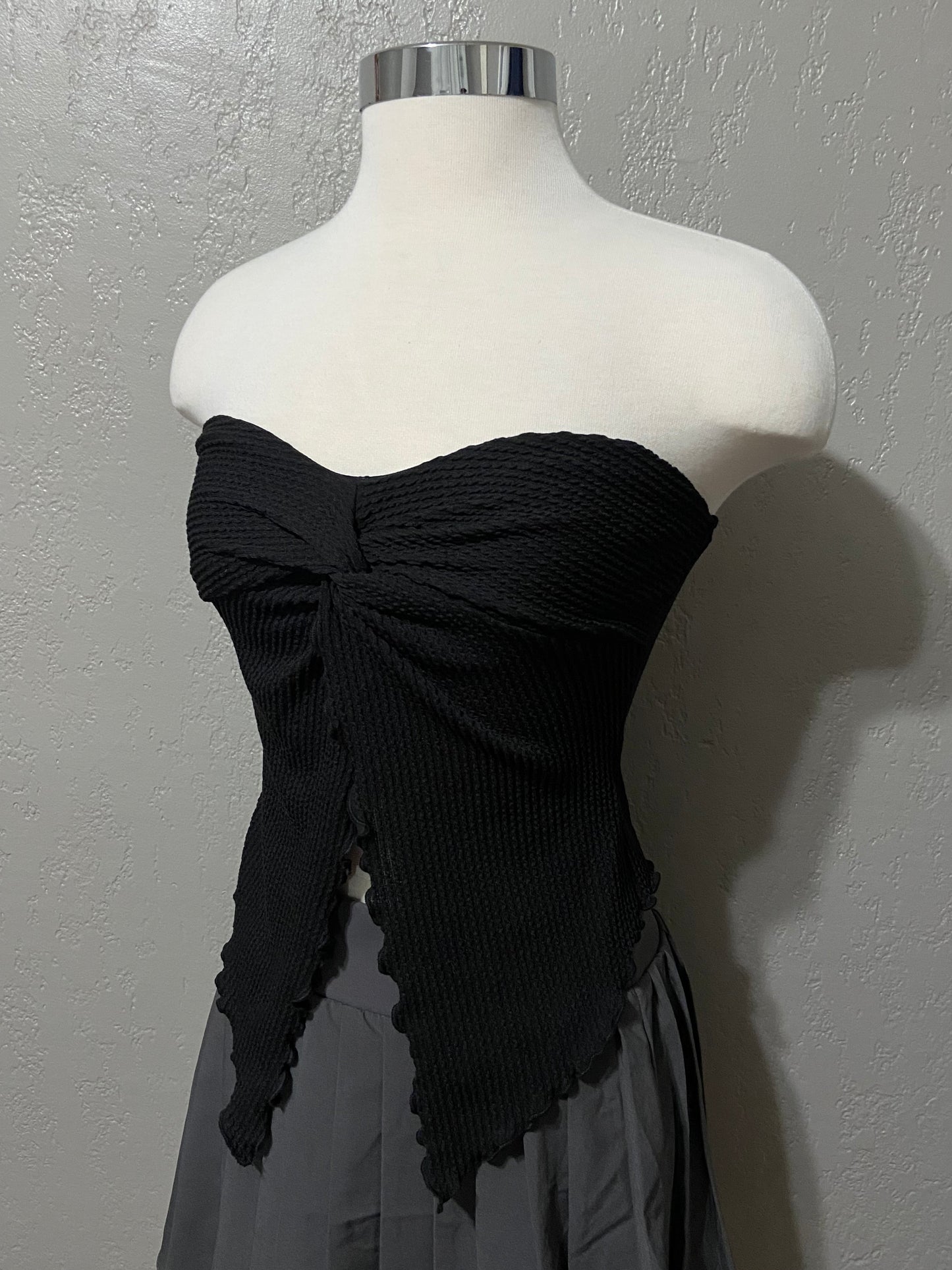 Black Strapless Ribbed Butterfly Tank