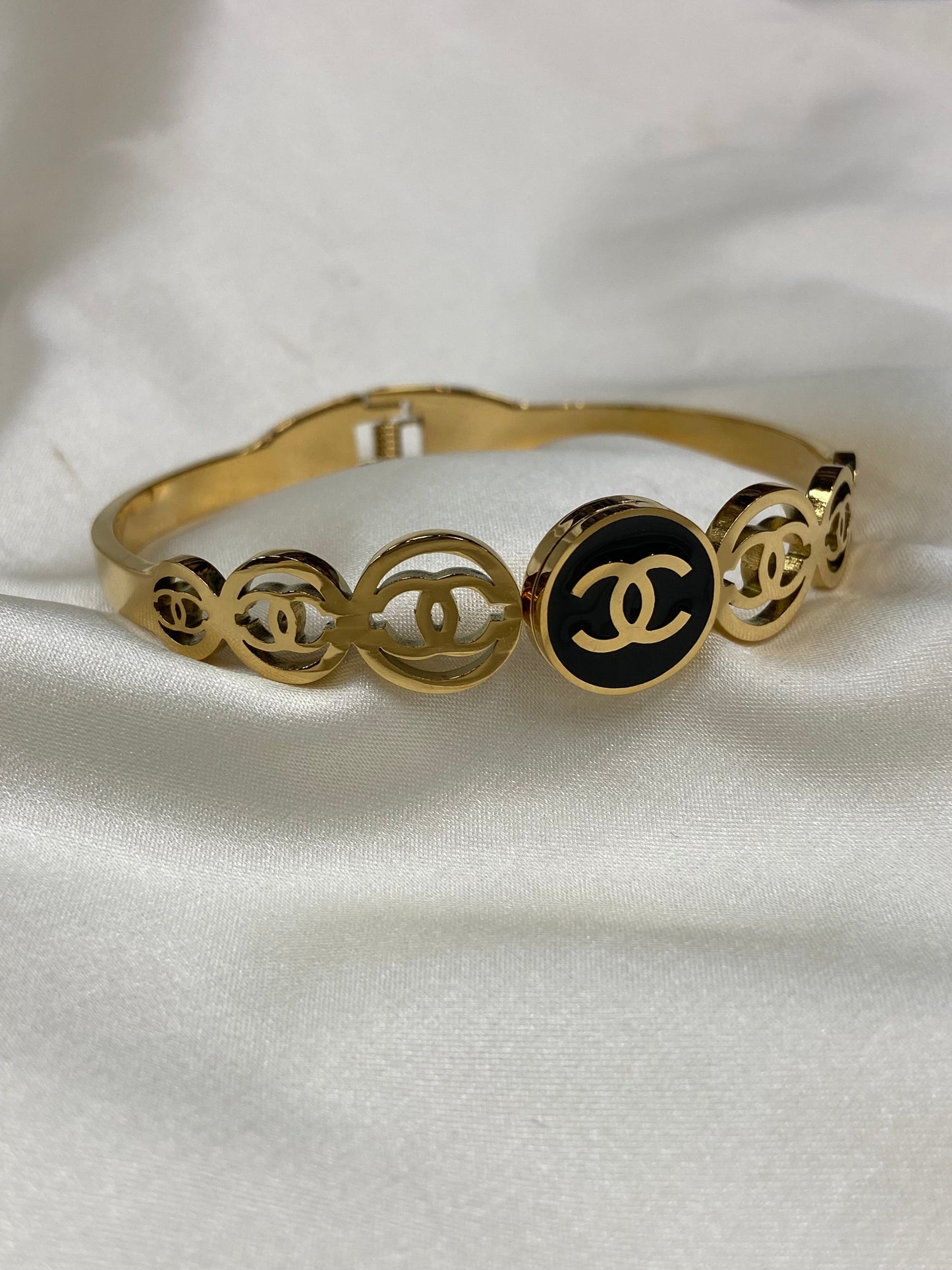 Gold Circle Stainless Steel Bracelets