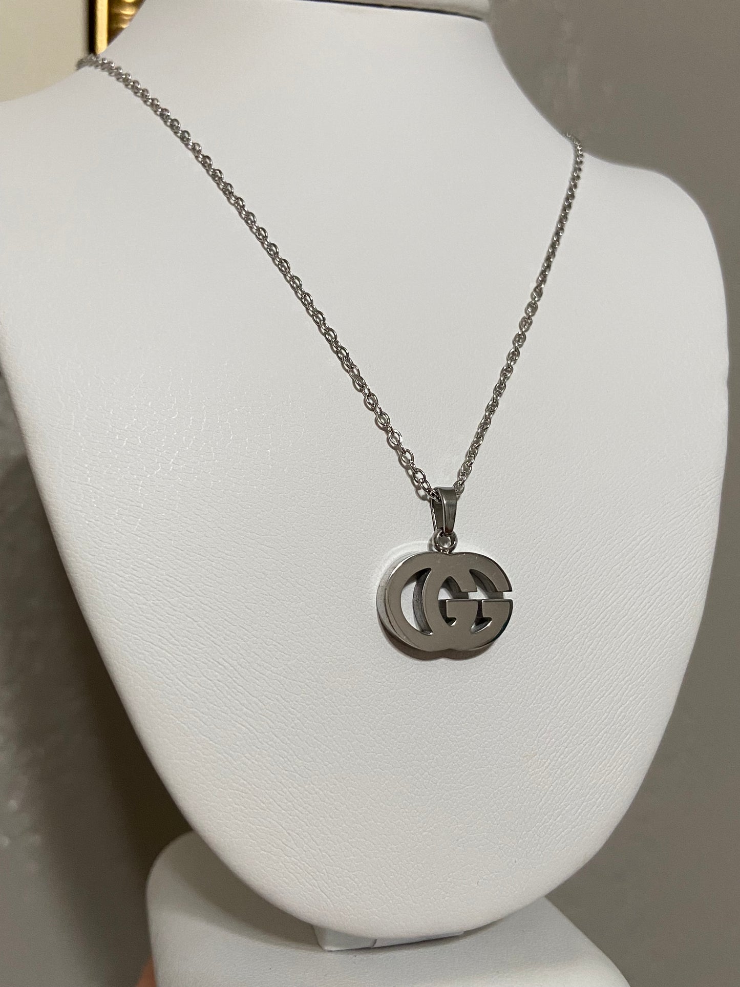 Gucc Good Girl Stainless Steel Silver Necklace