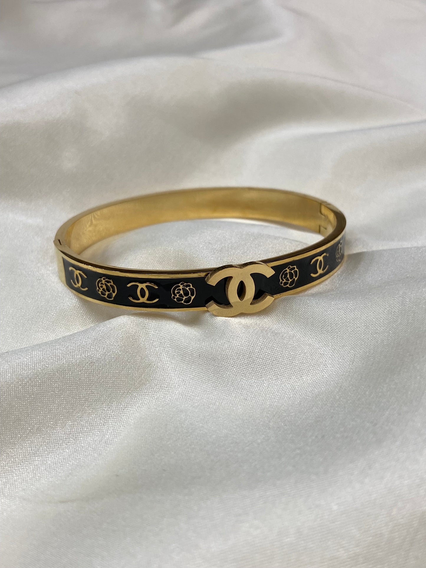 Gold Circle Stainless Steel Bracelets