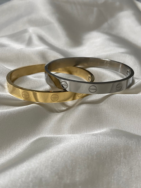 Gold Carti Stainless Steel Bangle - 8mm