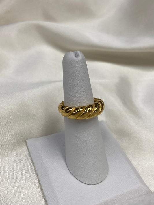 Croissant Stainless Steel Gold Chunky Ring