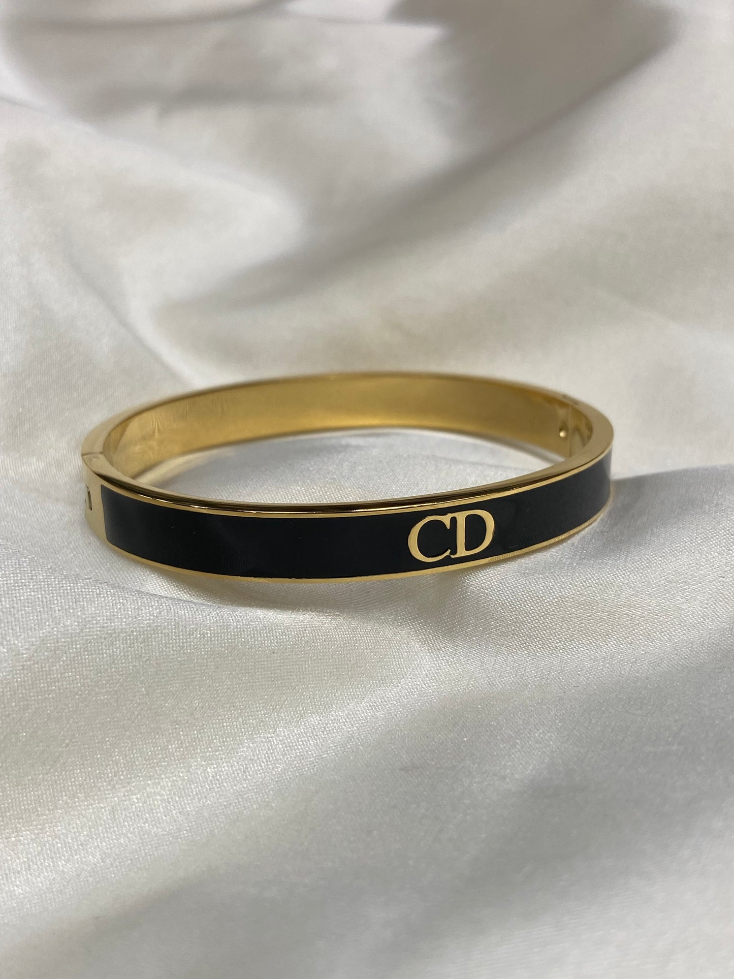 CD Plain Black Stainless Steel Gold Bangle